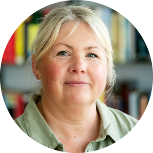 en person med blondt hår